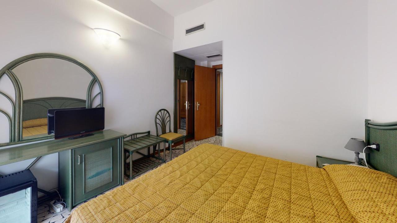 Hotel Zunino Spotorno Eksteriør bilde