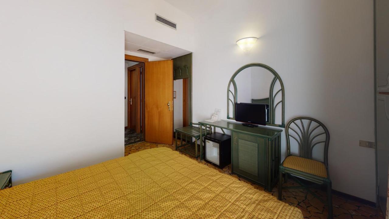 Hotel Zunino Spotorno Eksteriør bilde